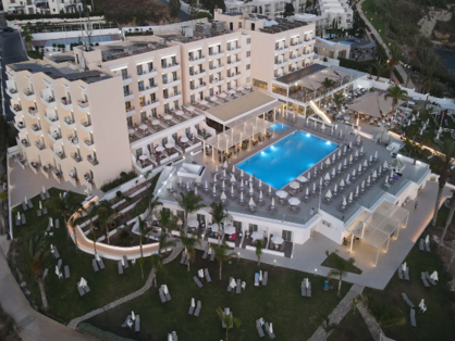 Queens Bay Hotel 